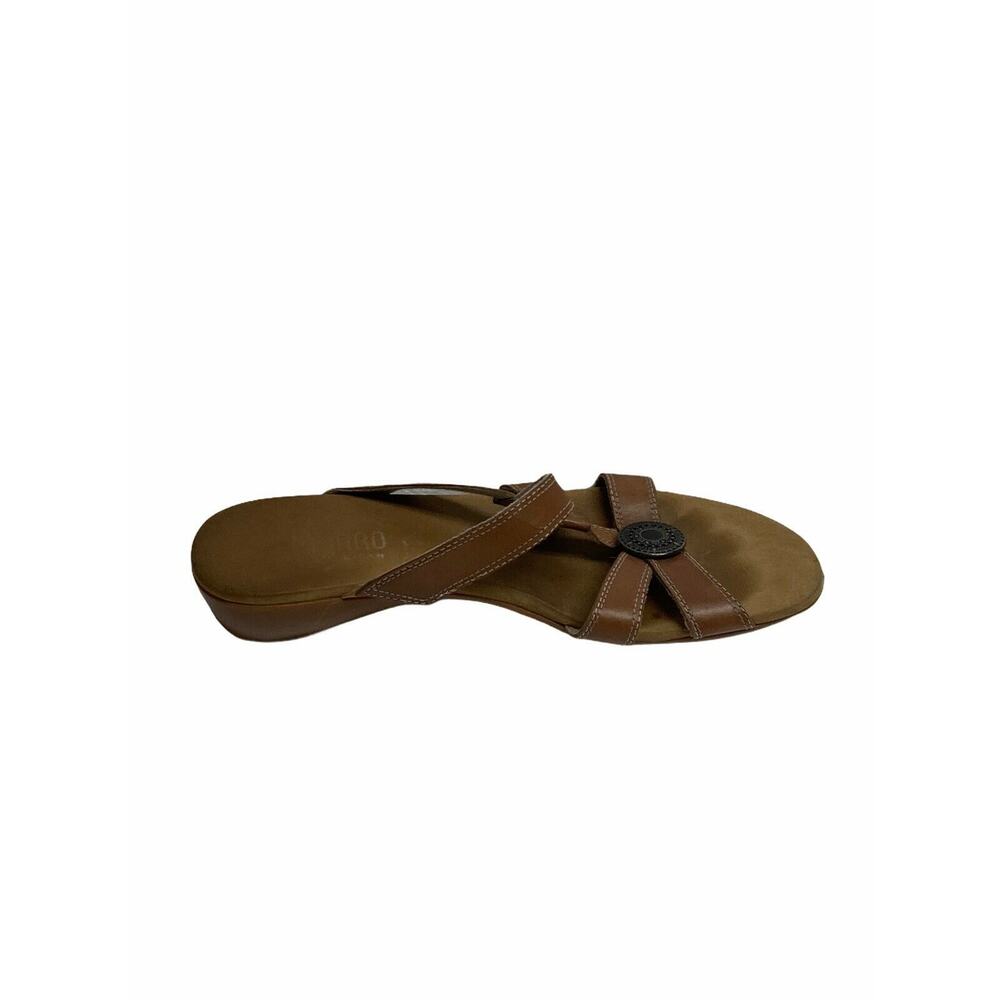 Munro Tan Leather Medallion Strappy Sandals Size 8 - Picture 6 of 9